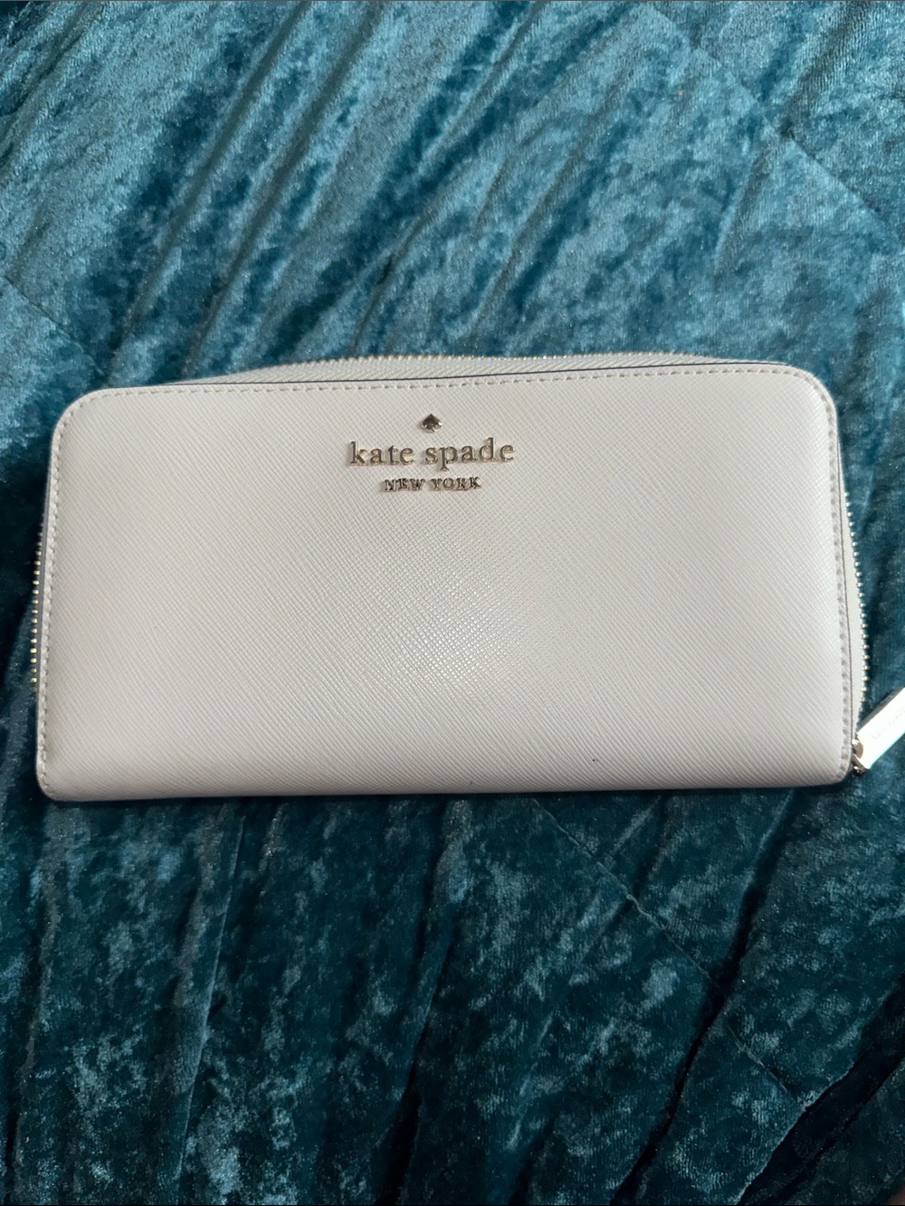 White Kate Spade Wallet